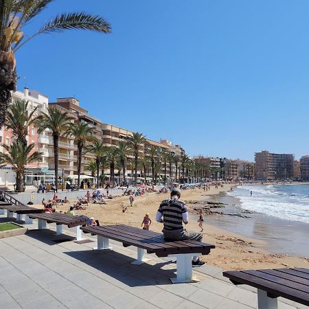 Gemuetliche Ferienwohnung In Torrevieja Ca100M Vom Strand Playa Del Cura Entfernt Kültér fotó