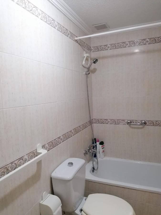 Gemuetliche Ferienwohnung In Torrevieja Ca100M Vom Strand Playa Del Cura Entfernt Kültér fotó