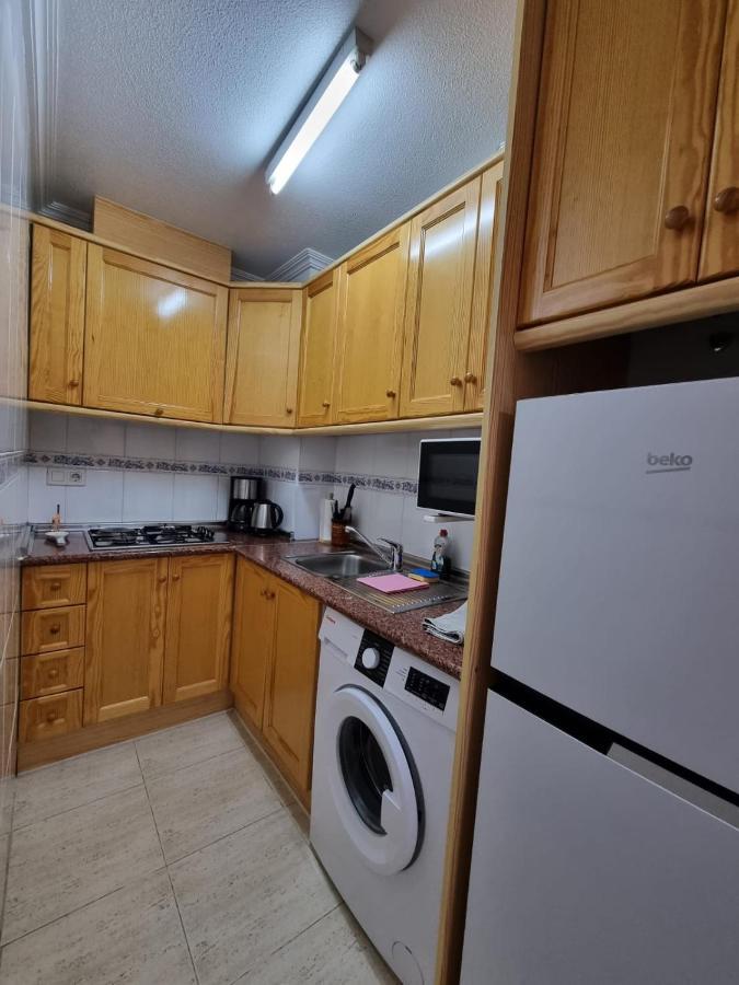 Gemuetliche Ferienwohnung In Torrevieja Ca100M Vom Strand Playa Del Cura Entfernt Kültér fotó