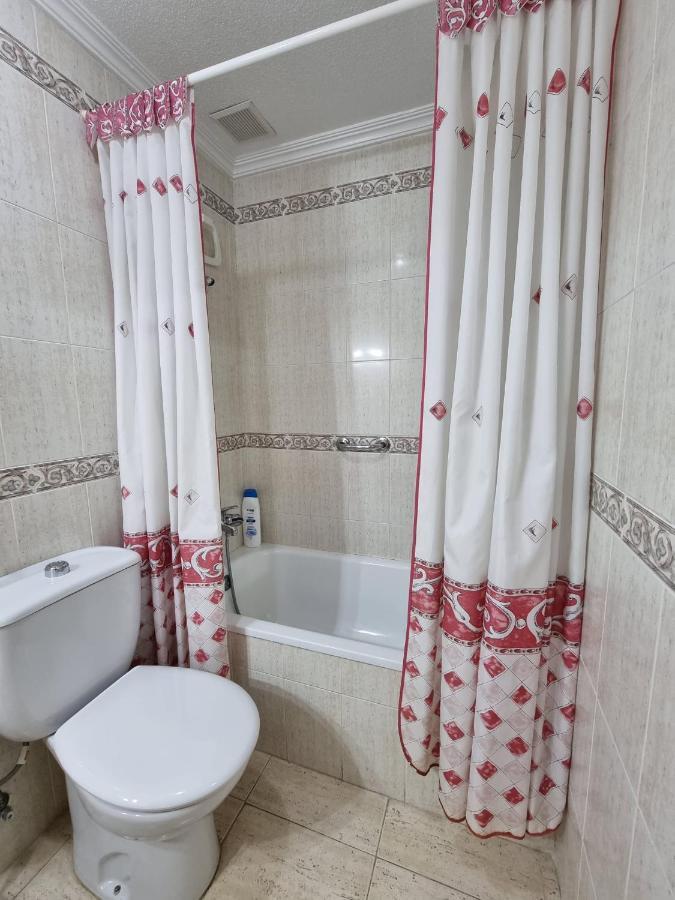 Gemuetliche Ferienwohnung In Torrevieja Ca100M Vom Strand Playa Del Cura Entfernt Kültér fotó